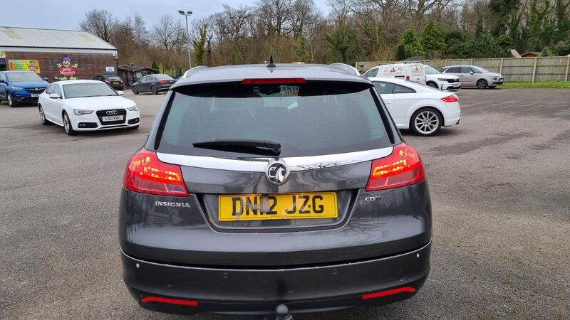 VAUXHALL INSIGNIA