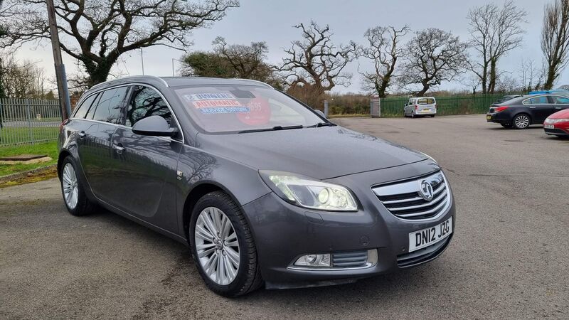VAUXHALL INSIGNIA