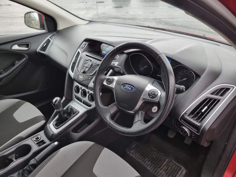 FORD FOCUS