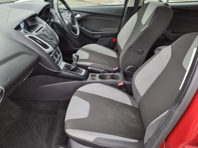 FORD FOCUS