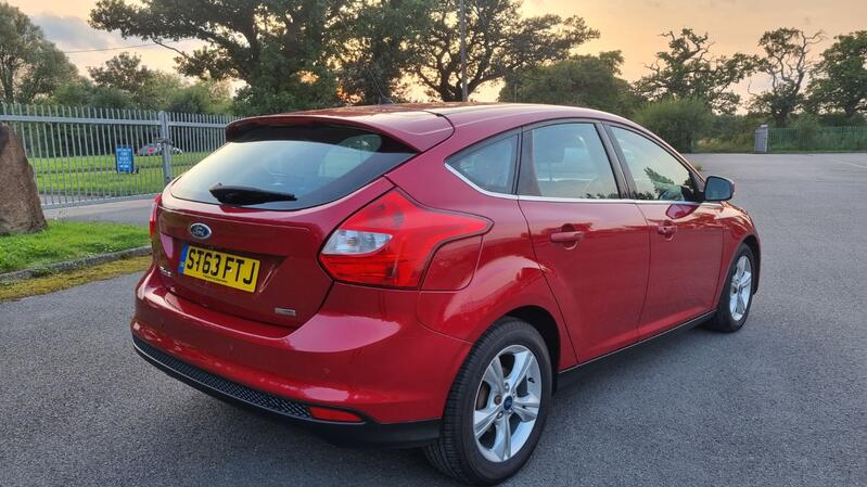 FORD FOCUS