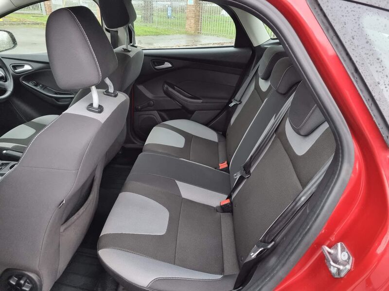 FORD FOCUS
