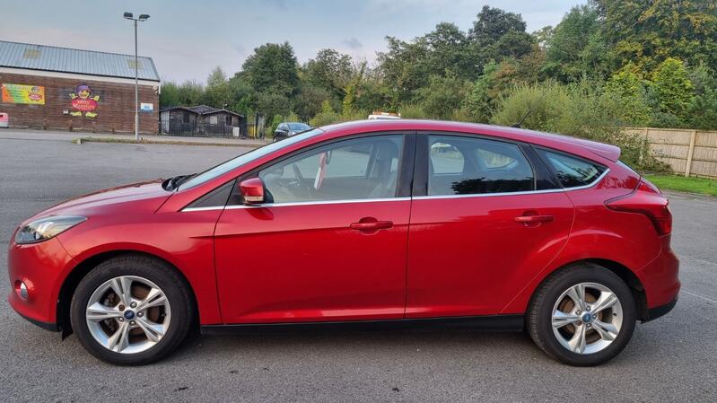 FORD FOCUS