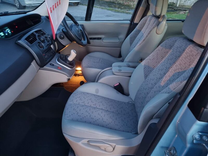 RENAULT SCENIC
