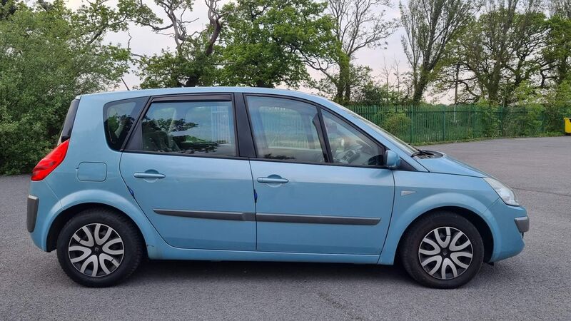 RENAULT SCENIC