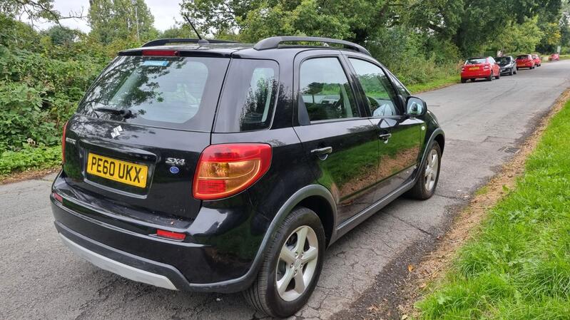 SUZUKI SX4