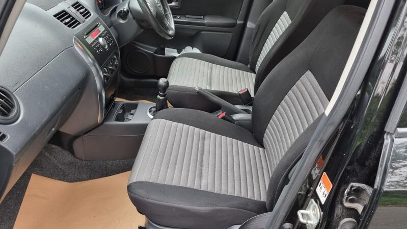 SUZUKI SX4