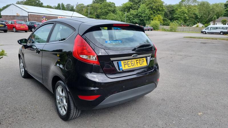 FORD FIESTA
