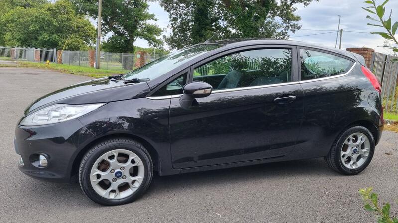FORD FIESTA