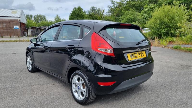 FORD FIESTA