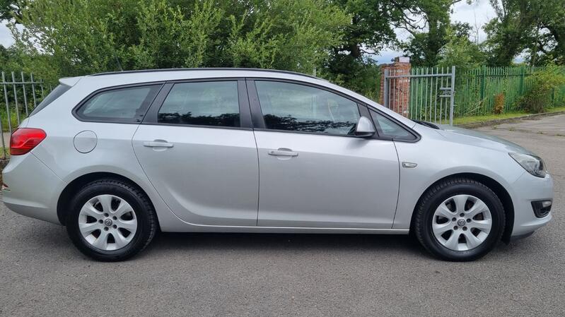 VAUXHALL ASTRA