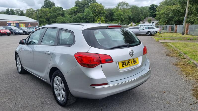 VAUXHALL ASTRA