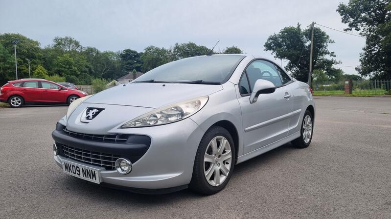PEUGEOT 207 CC