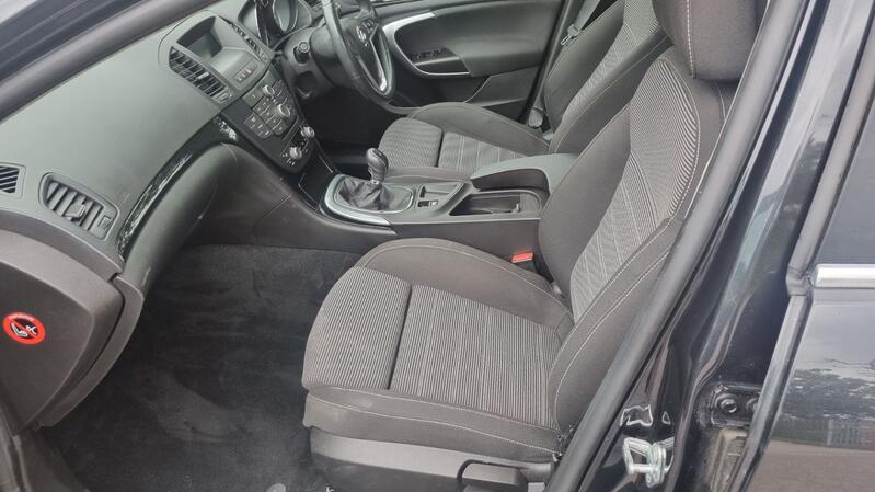 VAUXHALL INSIGNIA