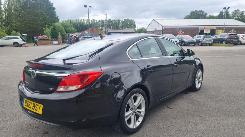 VAUXHALL INSIGNIA