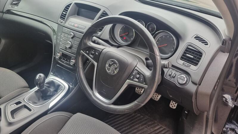 VAUXHALL INSIGNIA