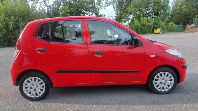 HYUNDAI I10
