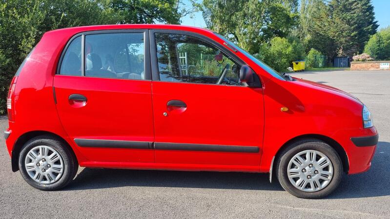 HYUNDAI AMICA