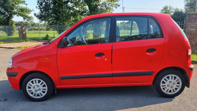 HYUNDAI AMICA