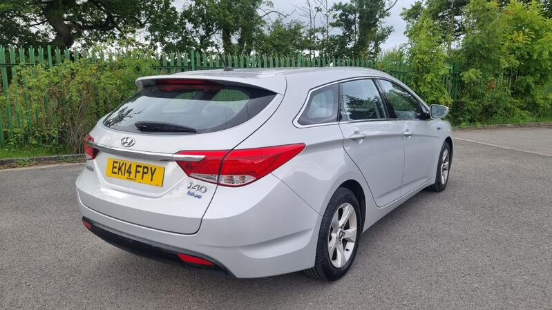 HYUNDAI I40