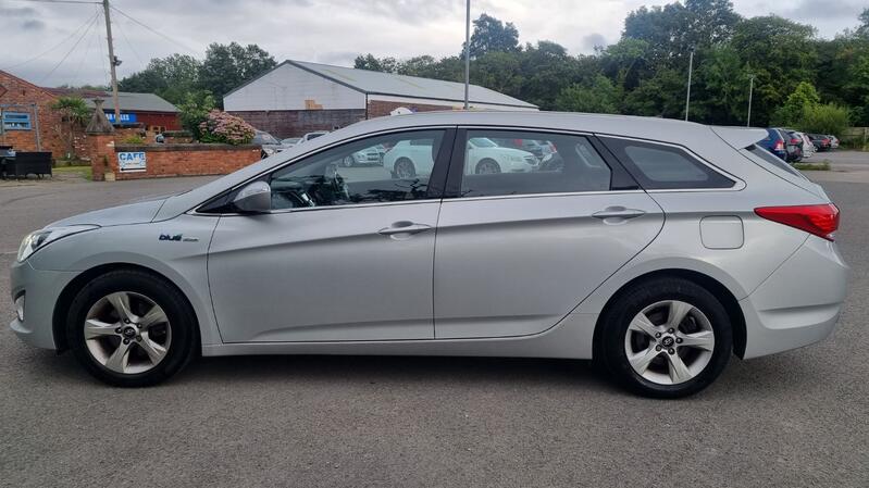 HYUNDAI I40