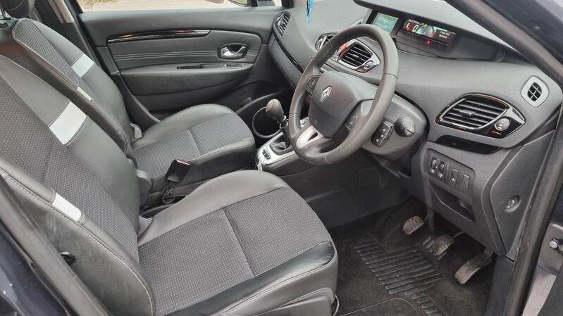 RENAULT GRAND SCENIC