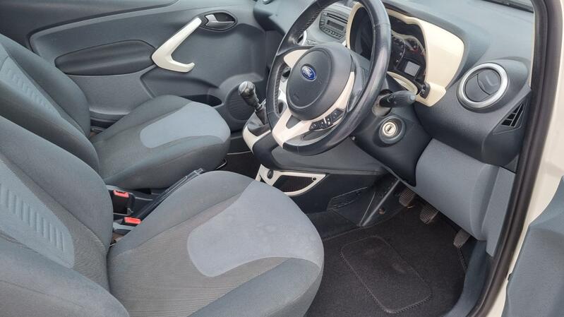 FORD KA