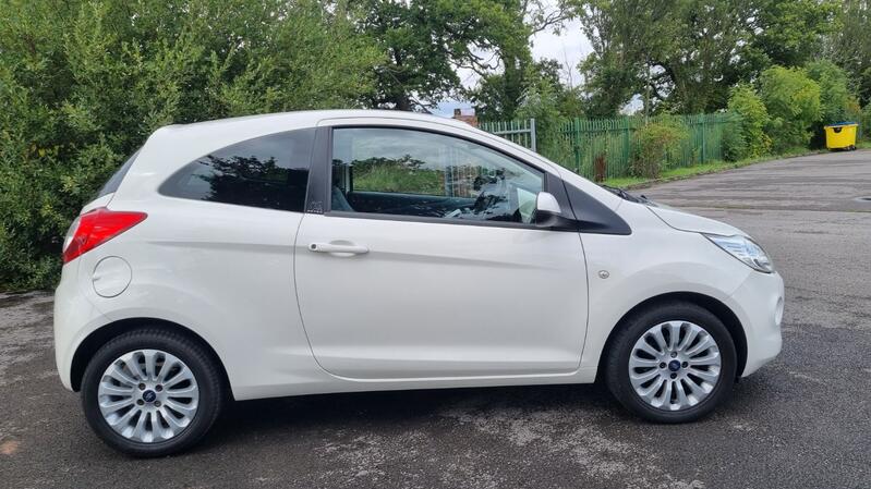 FORD KA