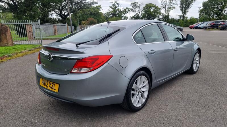 VAUXHALL INSIGNIA
