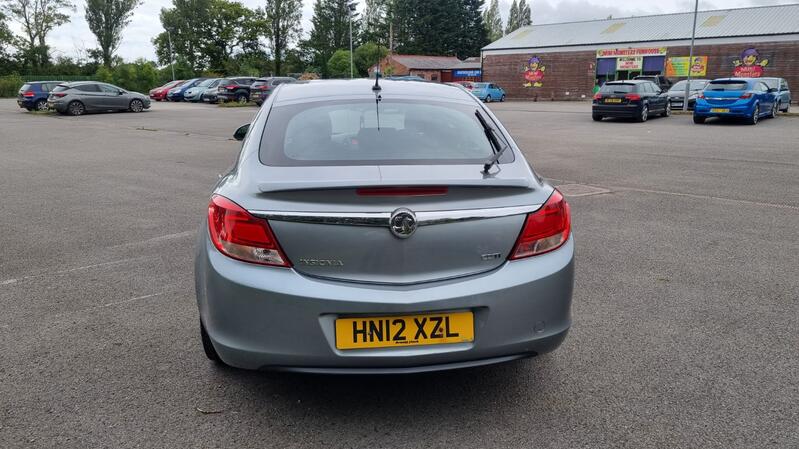 VAUXHALL INSIGNIA