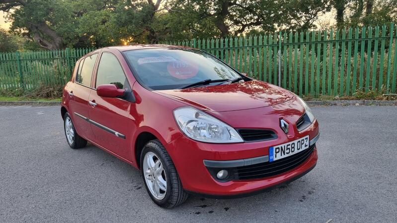 RENAULT CLIO