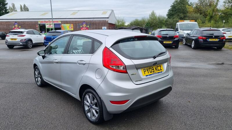 FORD FIESTA