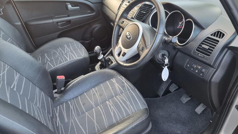 KIA VENGA