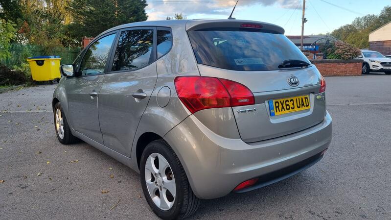 KIA VENGA