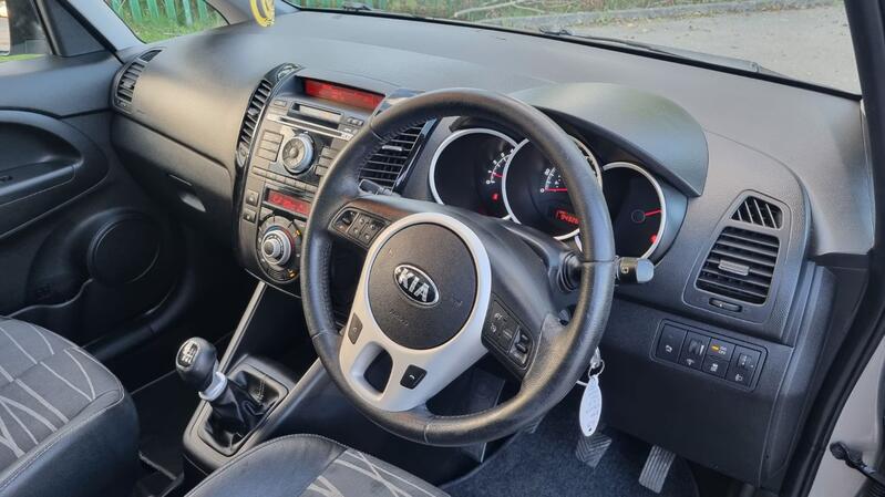 KIA VENGA