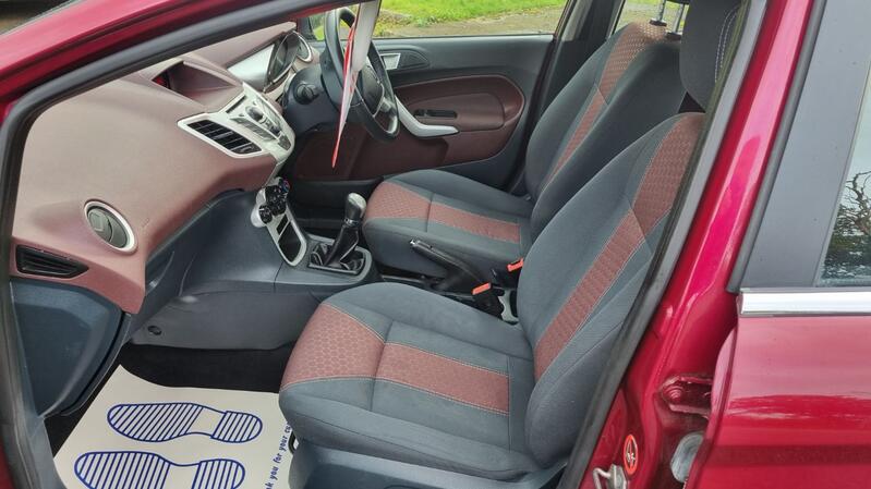 FORD FIESTA