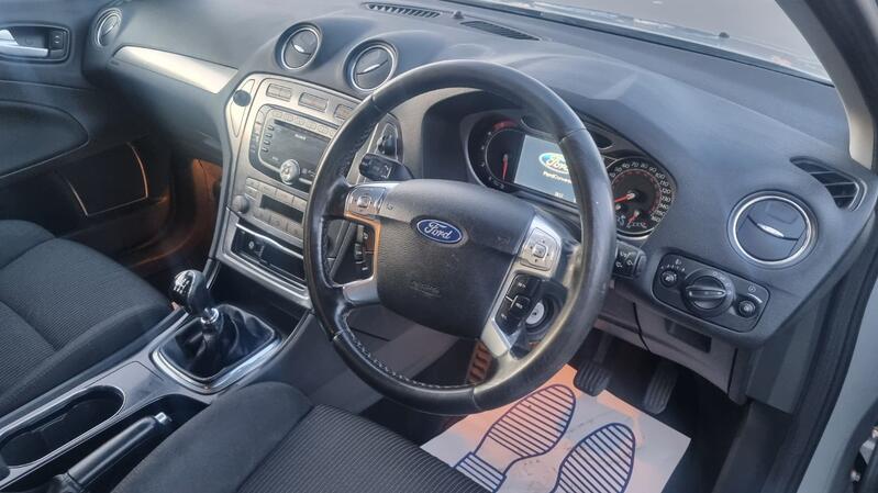 FORD MONDEO
