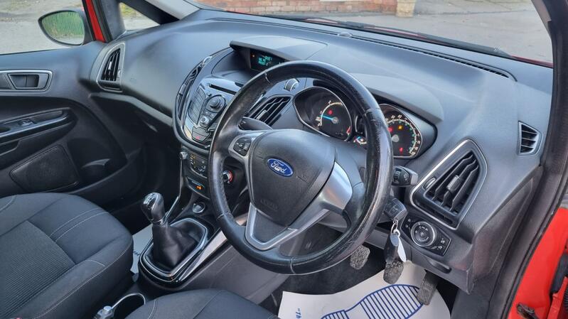 FORD B-MAX