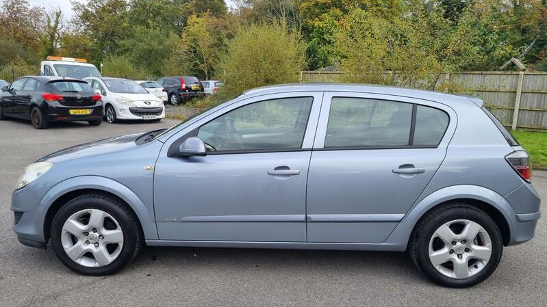 VAUXHALL ASTRA