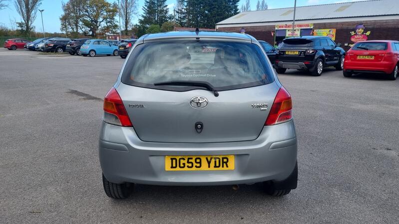 TOYOTA YARIS