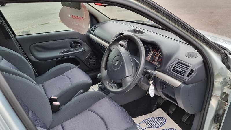 RENAULT CLIO