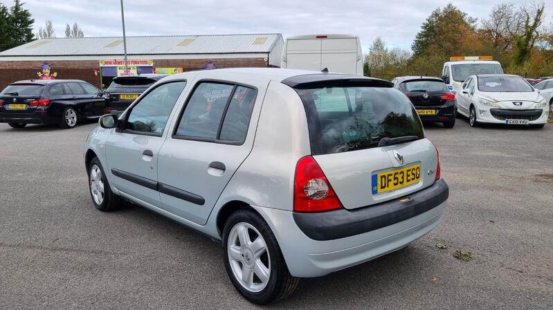 RENAULT CLIO