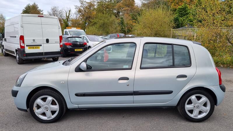 RENAULT CLIO