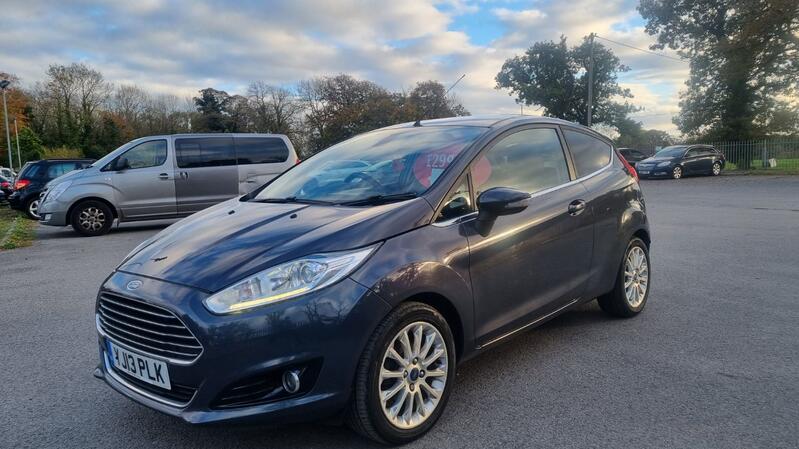FORD FIESTA