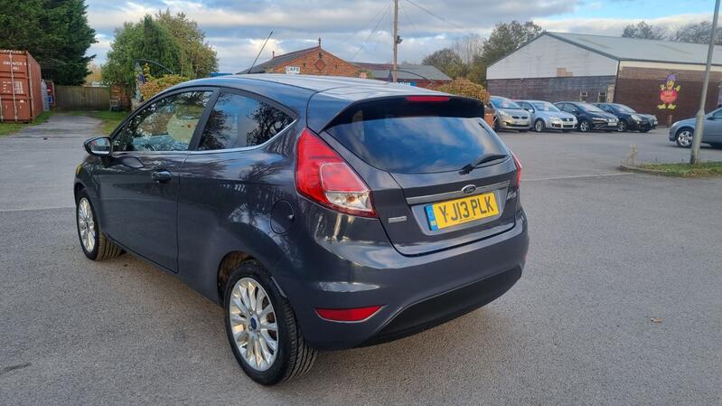 FORD FIESTA