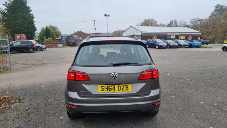 VOLKSWAGEN GOLF SV