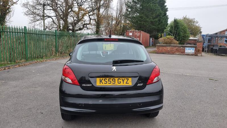 PEUGEOT 207