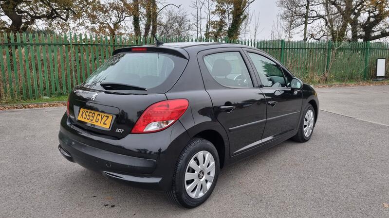 PEUGEOT 207