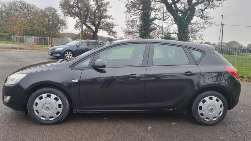 VAUXHALL ASTRA