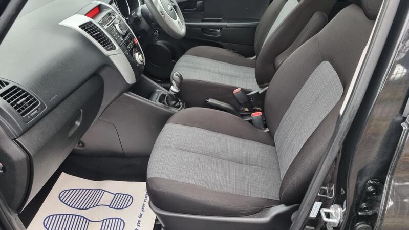 KIA VENGA